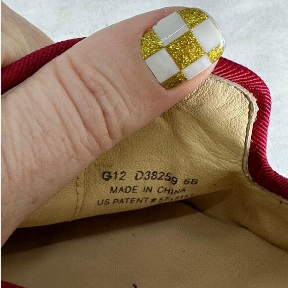 Cole Haan Women's sz 6B (narrow) Sabrina Cow Hide Loafers Dotted Print Red Trim - Picture 7 of 7